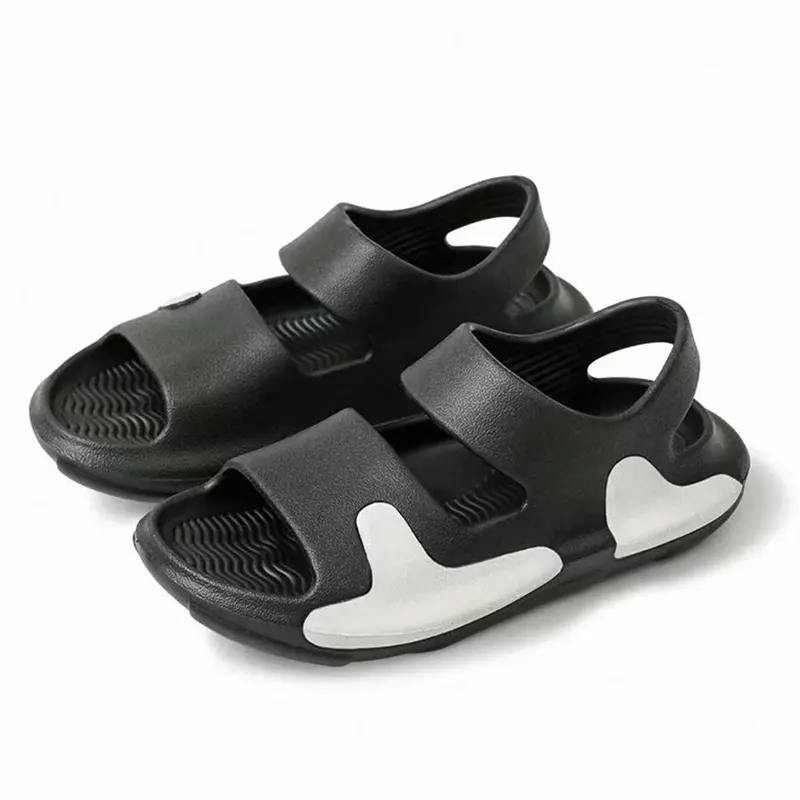 Sandal pasangan sing katon kenthel